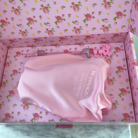 🎀 STANLEY x LoveShackFancy Quencher H2.0 Flowstate Tumbler 20oz Ibiza Sunset - Picture 13 of 16